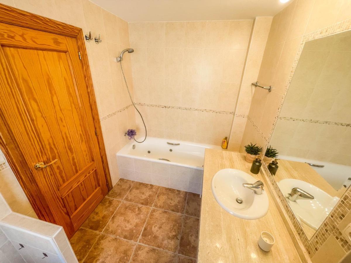 Charming Townhouse With Sea Views & Pool In Altea Villa Calp Exterior foto